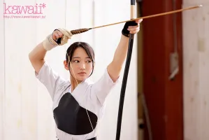 CAWD-747 Yamato Nadeshiko Aisaka AV的Kyudo Genius女孩條例首次亮相